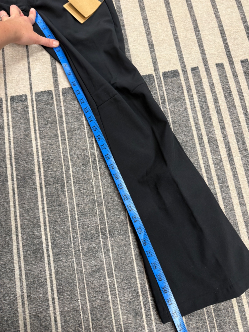NWT The North Face Black Snow Ski Pants Fitted High Waist Windwall Amry Size 4 - Picture 3 of 11
